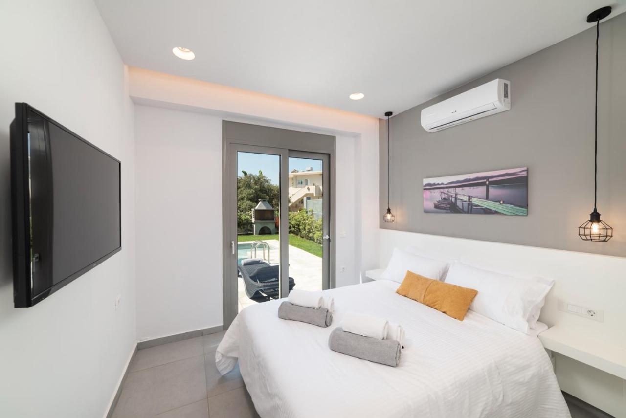 Villa Ampela By Posarellivillas Agia Marina  Luaran gambar