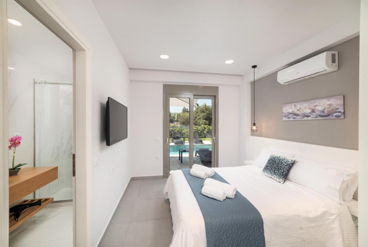 Villa Ampela By Posarellivillas Agia Marina  Luaran gambar